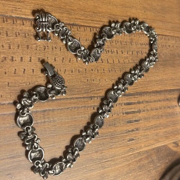 Vintage Link Wheat Scroll Necklace - Picture 5 of 6